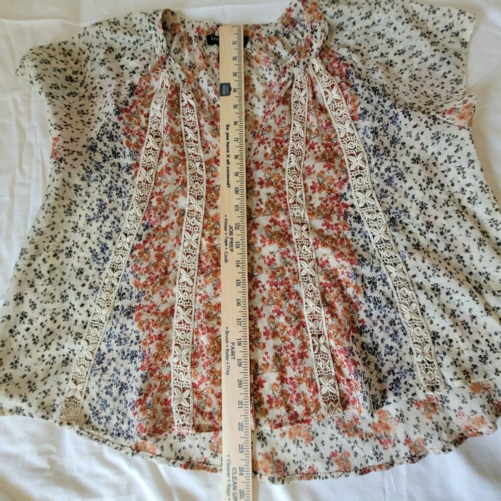 Floral Multi Color Short Sleeve Blouse Living Doll Size L